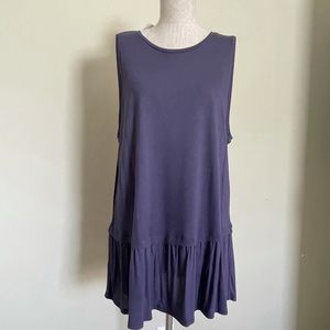 Gorgeous LOFT size XL peplum tank!